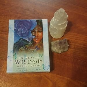 Universal Wisdom Oracle Deck